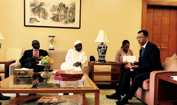 1506177114833747.jpg 下載 (2).jpg