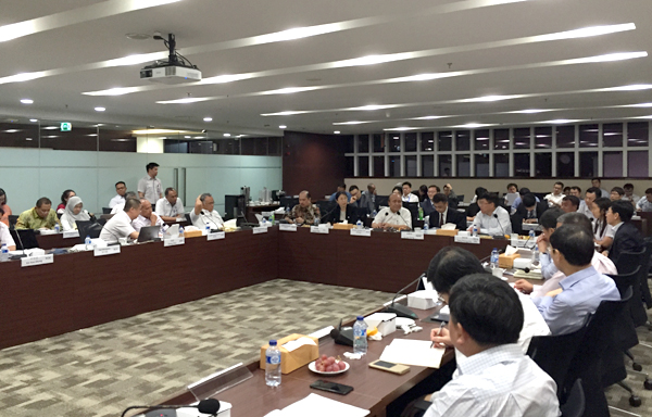 1511838157419311.jpg 座談會現(xiàn)場.jpg