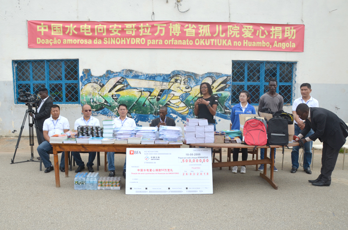 1522655971737243.jpg 萬博供水二期項目捐助萬博省孤兒院1.JPG