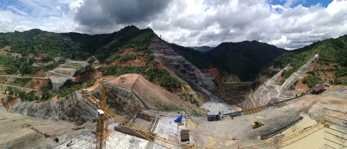 1527647866414154.jpg 攔河大壩現(xiàn)場全貌.jpg