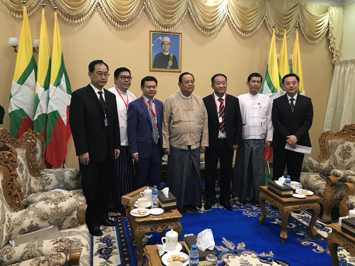 1541662187864502.jpg 會(huì)見(jiàn)電力部長(zhǎng)-1.jpg